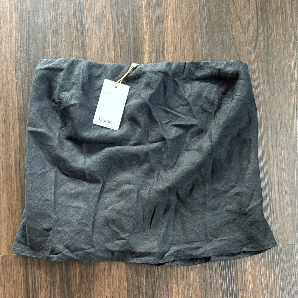 Quince Linen Strapless Top in Black